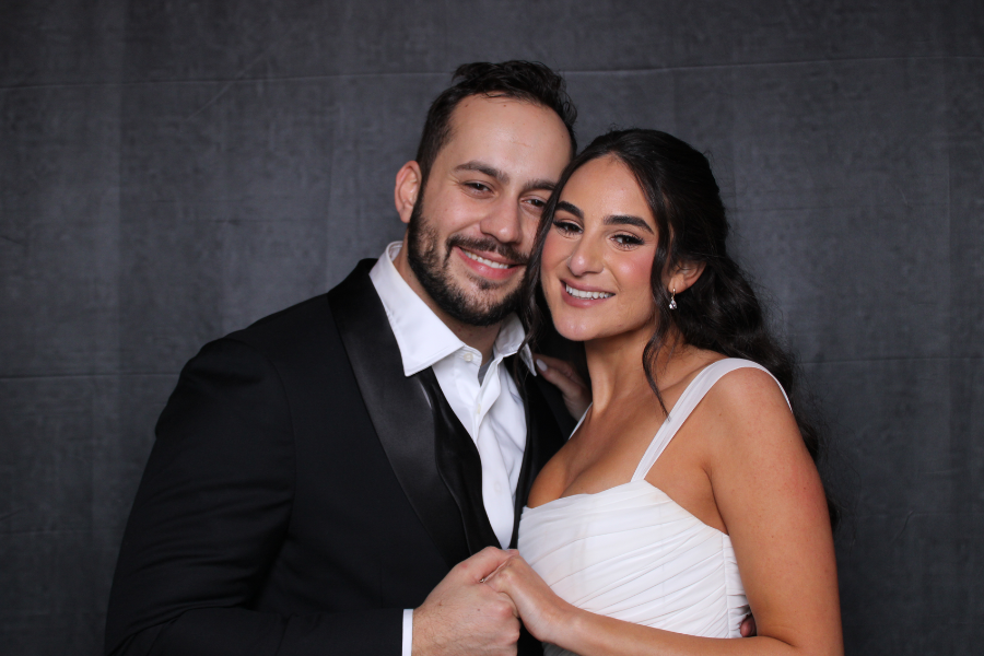 When Should Your Sydney Wedding Photo Booth Open?