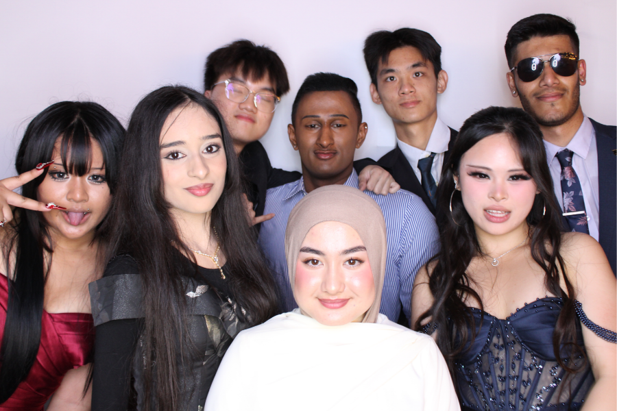 Open Air Photo Booth Overlay Design for Sydney School Formals: Matching Your Year Group Colours, Not Just Your Theme